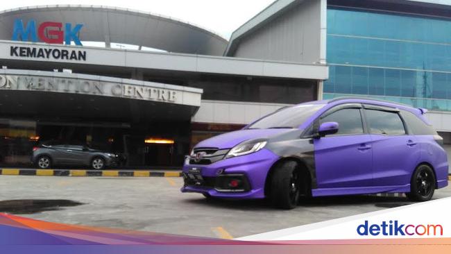  Modifikasi  Sederhana Honda  Mobilio 