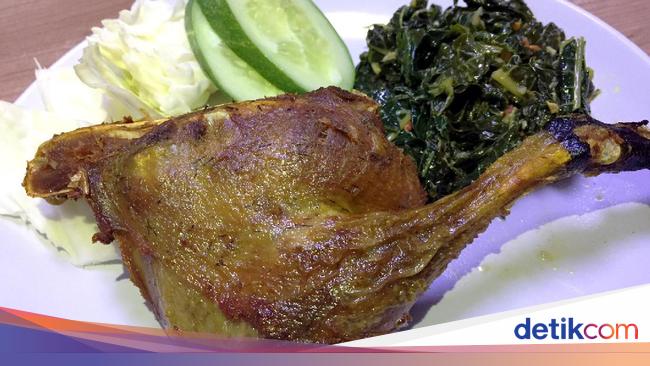 Ayam Goreng Barokah: Aduh Nikmatnya! Bebek Goreng Dicocol 