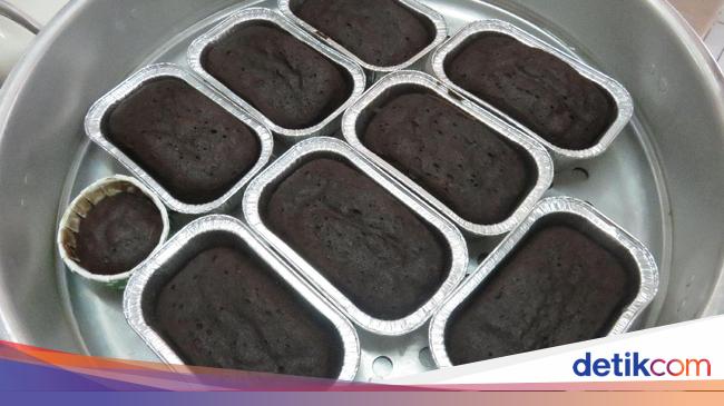 Resep Brownies Kukus yang Sederhana dan Murah Bahannya Resep Brownies Kukus yang Sederhana dan Murah Bahannya