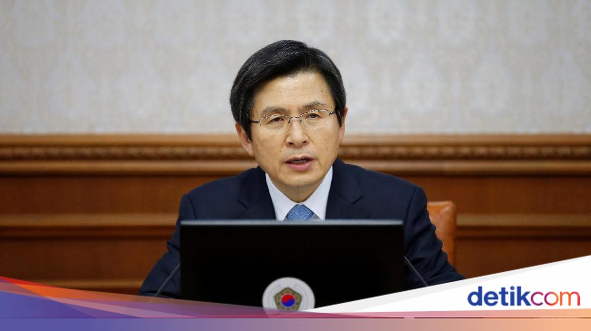 Mantan Perdana Menteri Korea Selatan (Korsel), Hwang Kyo-ahn, ditahan oleh pengadilan Korsel atas tuduhan mengunggah seruan pemberontakan di Facebook.
