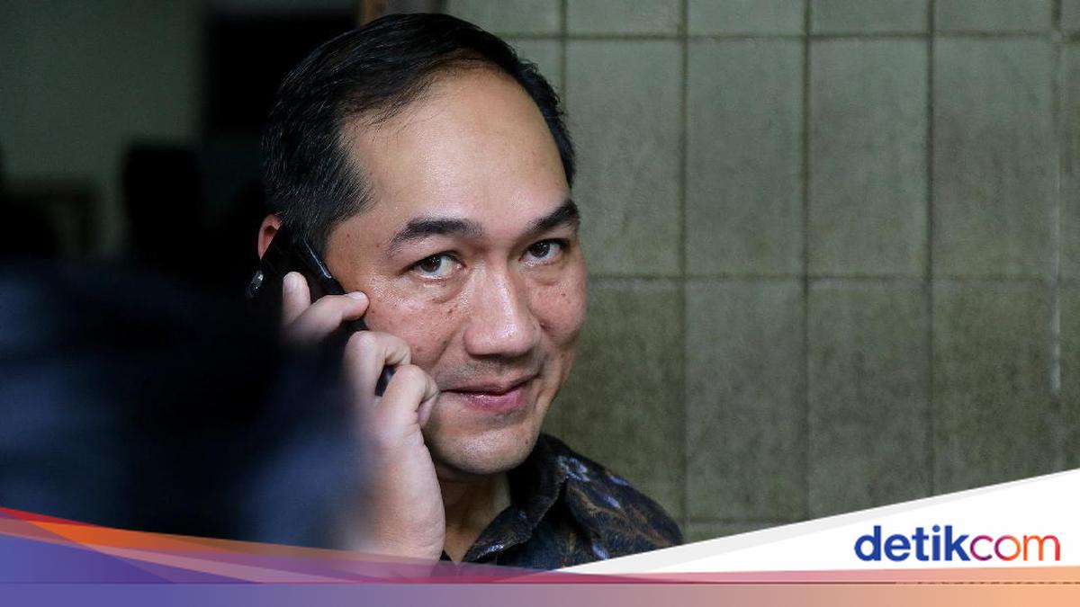 Lutfi Rejects Calls to Exclude Indonesia from ASEAN over Haze