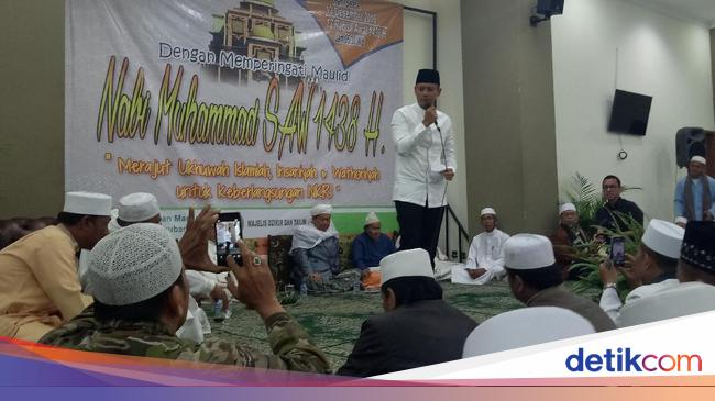 Hadiri Maulid Nabi di Setiabudi Agus Bicara Pentingnya 