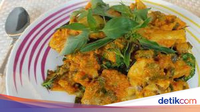 Resep Ayam Woku Kemangi yang Pedas Sedap Resep Ayam Woku Kemangi yang Pedas Sedap