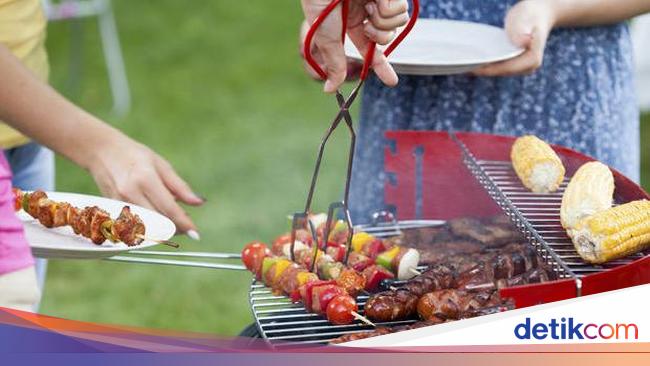 Sambut Tahun Baru 2025 dengan Pesta BBQ Seru di Rumah!