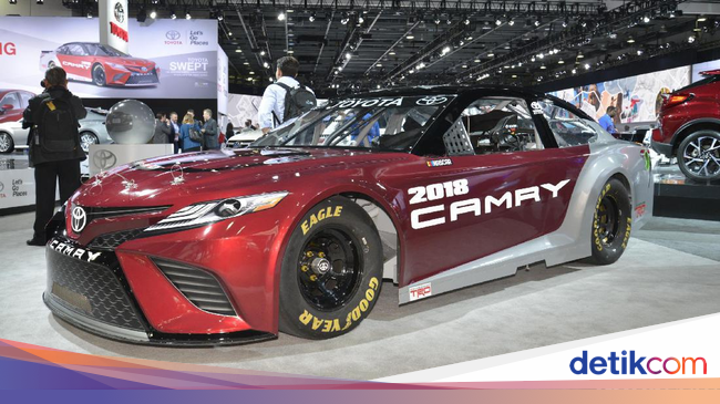 Toyota Luncurkan Camry untuk Balap