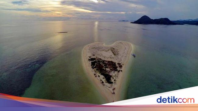 Wisata Gresik Wajib Dikunjungi, Mulai Keindahan Alam hingga Sejarah Kota