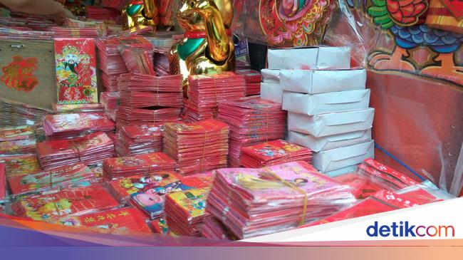 Happy Chinese New Year 2020 Ini 8 Tradisi Imlek Ada Angpau Juga Liong