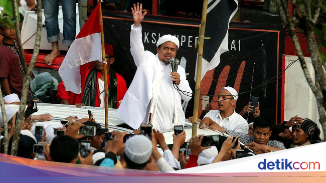 FPI Duga Habib Rizieq Dijebak: CCTV Hilang Sebelum Bendera Dipasang