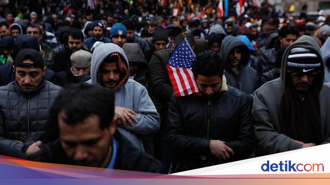 5 Keutamaan Salat Berjamaah Di Masjid Bagi Muslim