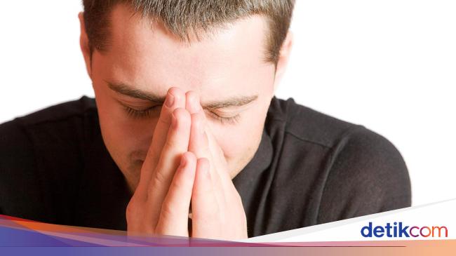 Suami Yang Merasa Kecewa Karena Dikhianati Istri Suami Yang Merasa Kecewa Karena Dikhianati Istri