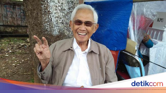 Buried at TMP Kalibata tomorrow afternoon, Subroto dies at the age of 99