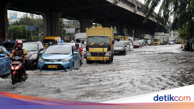  Apa  Sih Bedanya  Banjir dan Genangan Ini Kata  BNPB