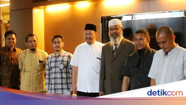 Mui Minta Zakir Naik Berhati Hati Sampaikan Ceramah Di Indonesia