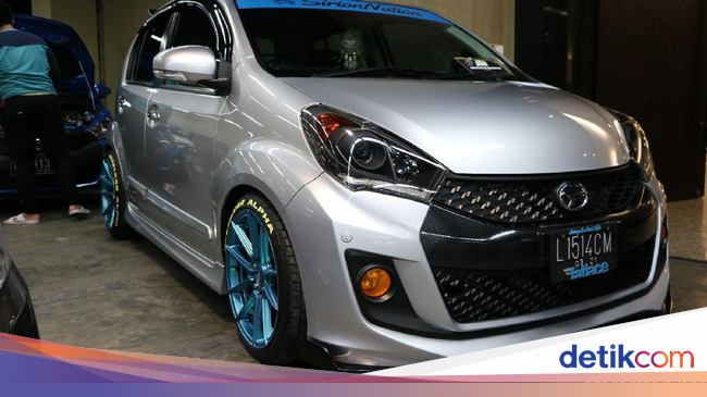 Daihatsu Sirion Balap  ala Mahasiswa