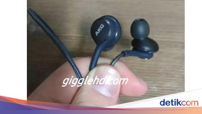 Headset best sale akg adalah