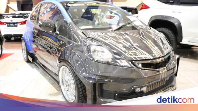 Modif Honda Jazz Balap Tetap Utamakan Kenyamanan untuk  Harian 