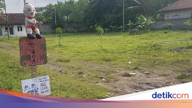 50 Hantu Pocong Melintas Jalan HD Terbaik 50 Hantu Pocong Melintas Jalan HD Terbaik