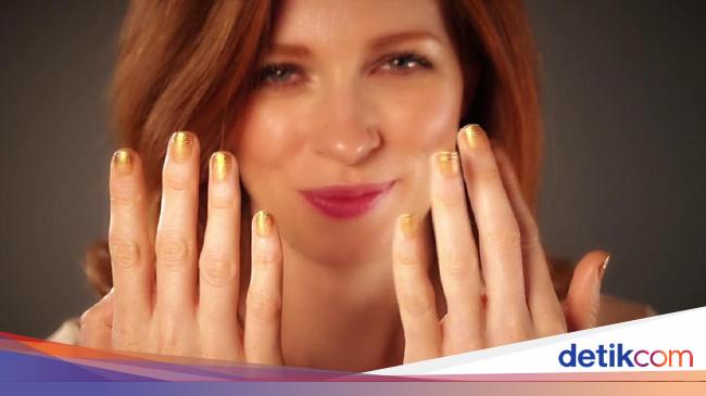 Cat Kuku UV Jadi Favorit Seperti Ini Pameran Kecantikan Cat Kuku UV Jadi Favorit Seperti Ini Pameran Kecantikan