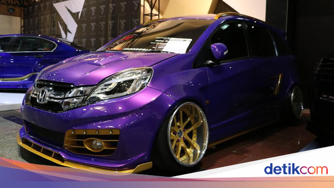 Modif Mobil, Jadi Bisa Main PS4