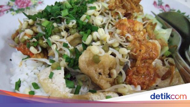 Sedang Di Cirebon Jangan Lupa Cicipi Empal Gentong Hingga Nasi Lengko Ternama Di Sini Halaman 5