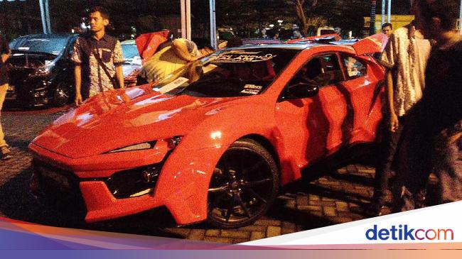 Replika Mobil Termahal Dunia dari Jogja 