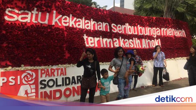 Kekalahan Ahok, Islam Politik, dan Narasi Demokrasi di 