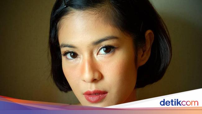 Wanita Indonesia Kini Berani Berekspresi Pakai Cat Rambut Wanita Indonesia Kini Berani Berekspresi Pakai Cat Rambut