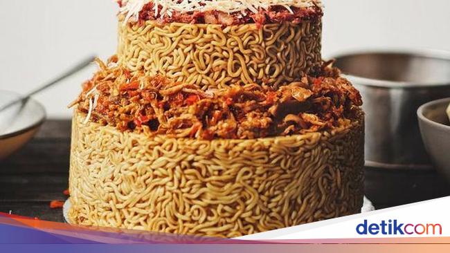 Uniknya Kreasi Kue Ulang Tahun hingga Tumpeng Berbahan Mie  Uniknya Kreasi Kue Ulang Tahun hingga Tumpeng Berbahan Mie