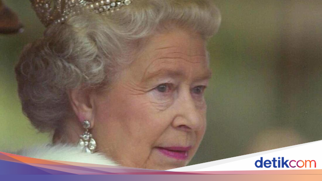  Ratu Elizabeth II Masih Bisa Menyetir Mobil Sendiri di Usia 91