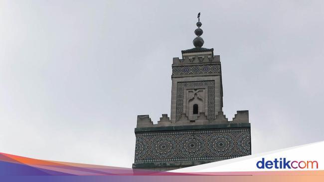 masjid-agung-prancis-diteror-kepala-babi-aksi-serupa-pernah-terjadi-2019