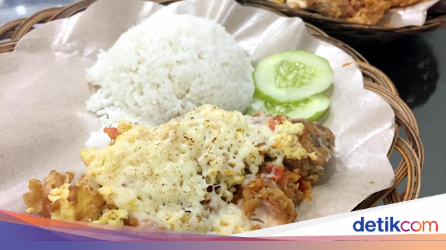 Geprek Bensu Pedas Menyengat Ayam Geprek Berselimut Geprek Bensu Pedas Menyengat Ayam Geprek Berselimut
