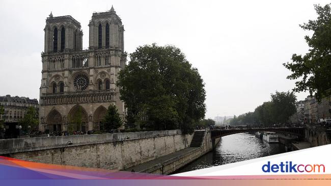 Horror!  Female Tourist Raped Opposite Notre Dame Cathedral