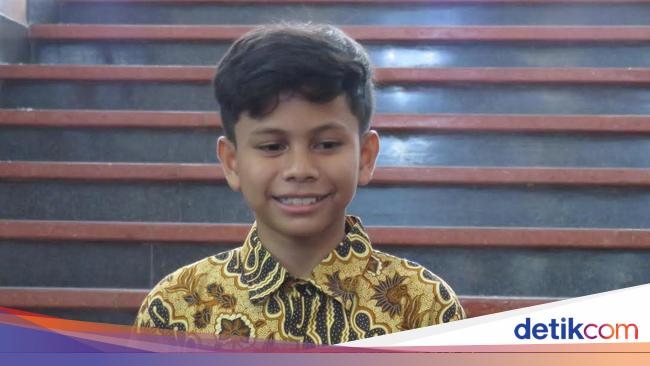 Bocah 15 Tahun Temukan Listrik Dari Pohon Kedondong Ini Kata Guru Besar Ui