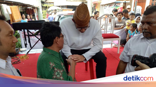 Blusukan ke Palmerah, Sandiaga Ditagih Janji oleh Warga 