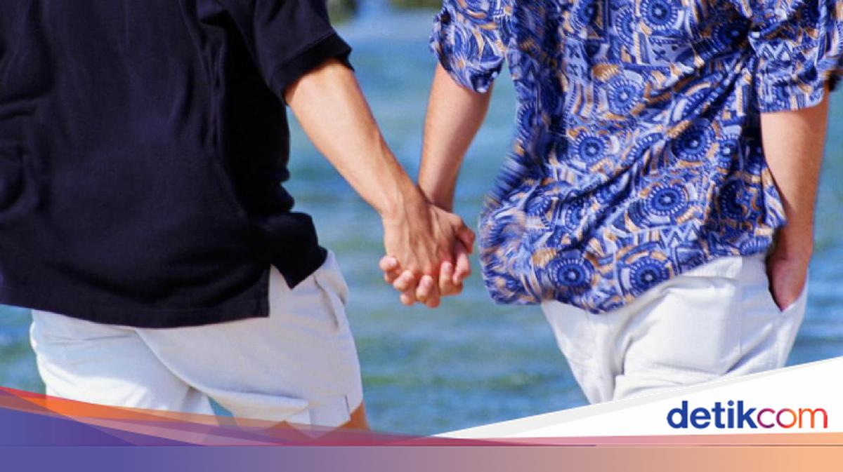 Terungkap 20 Video Mesum 'A Day in My Life' 2 Pria Gay Viral