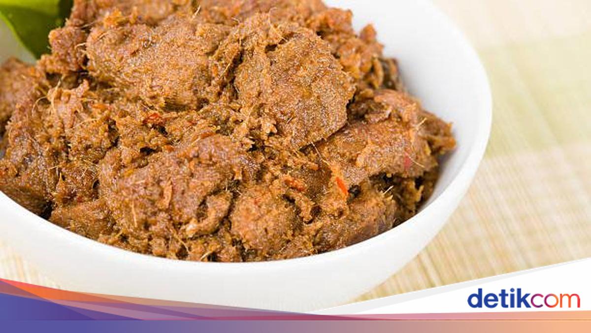 Rahasia Kelezatan Rendang Terletak pada Santannya