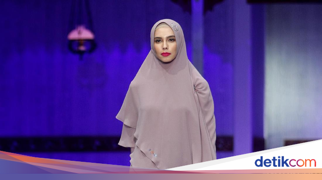 Video Review: Beda Khimar Murah dan Mahal