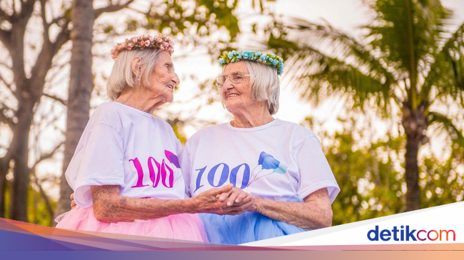 Nenek Kembar Rayakan Ulang Tahun Ke-100 Dengan Foto-Foto 