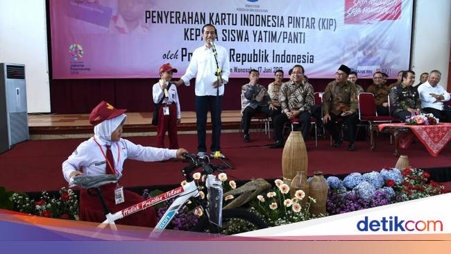 Ketika Bocah Sd Baca Puisi Berjudul Sepeda Untuk Jokowi