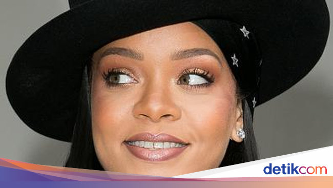 pacar baru rihanna pebisnis tan asal arab saudi pacar baru rihanna pebisnis tan asal arab saudi