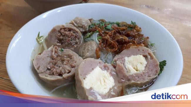 Bakso Mas Dino: Enaknya Bakso Rawit dan Bakso Ayam Cincang Bakso Mas Dino: Enaknya Bakso Rawit dan Bakso Ayam Cincang