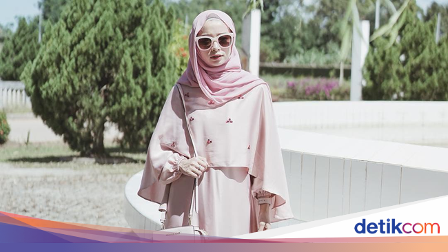 Foto: 10 Inspirasi Gaya Hijab Pastel yang Cocok untuk 