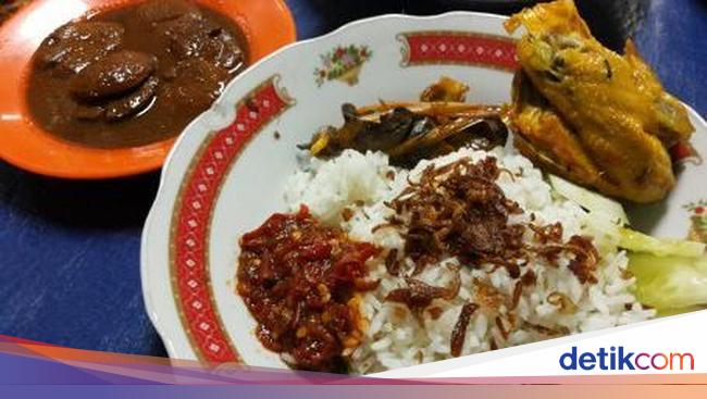 Kangen Makanan Betawi? Nikmati Nasi Uduk hingga Sayur 