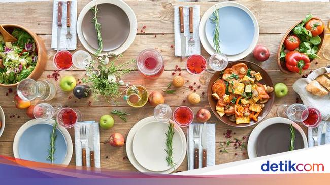 Tata Meja Makan dengan Tips Ini Supaya Lebih Menarik dan Tata Meja Makan dengan Tips Ini Supaya Lebih Menarik dan