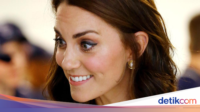 Foto Makin Cantik Kate Middleton Potong  Rambut  Model Bob 