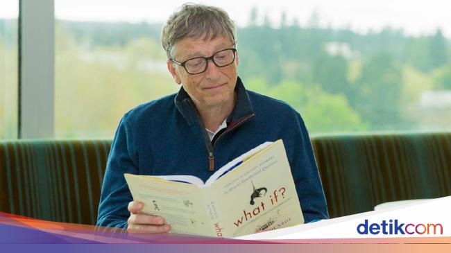 Bill Gates Kemana-mana Bawa Tote Bag, Apa Isinya?