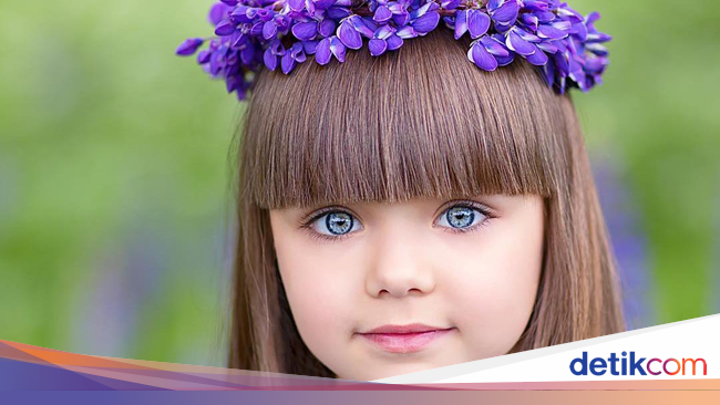 Cantik Banget Gadis Kecil Rusia Ini Bagai Boneka di Dunia Cantik Banget Gadis Kecil Rusia Ini Bagai Boneka di Dunia