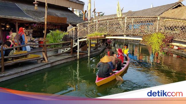 Sensasi Beda Wisata Kuliner di Pasar Apung, Batu