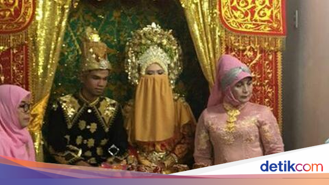Foto: Kemeriahan Resepsi Muzammil Hasballah dan Sonia 