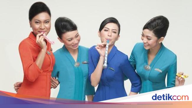 10 Seragam  Pramugari  Paling Stylish Etihad Sampai Garuda  